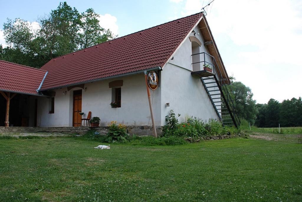 Biofarma Dolejsi Mlyn Villa Kamberk Exterior photo